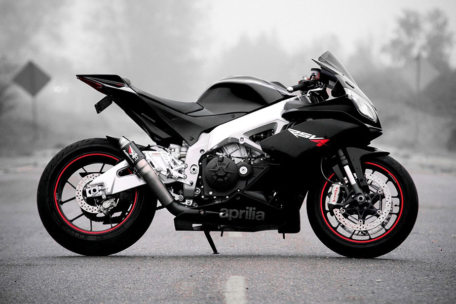 aprilia-rsv4-rf
